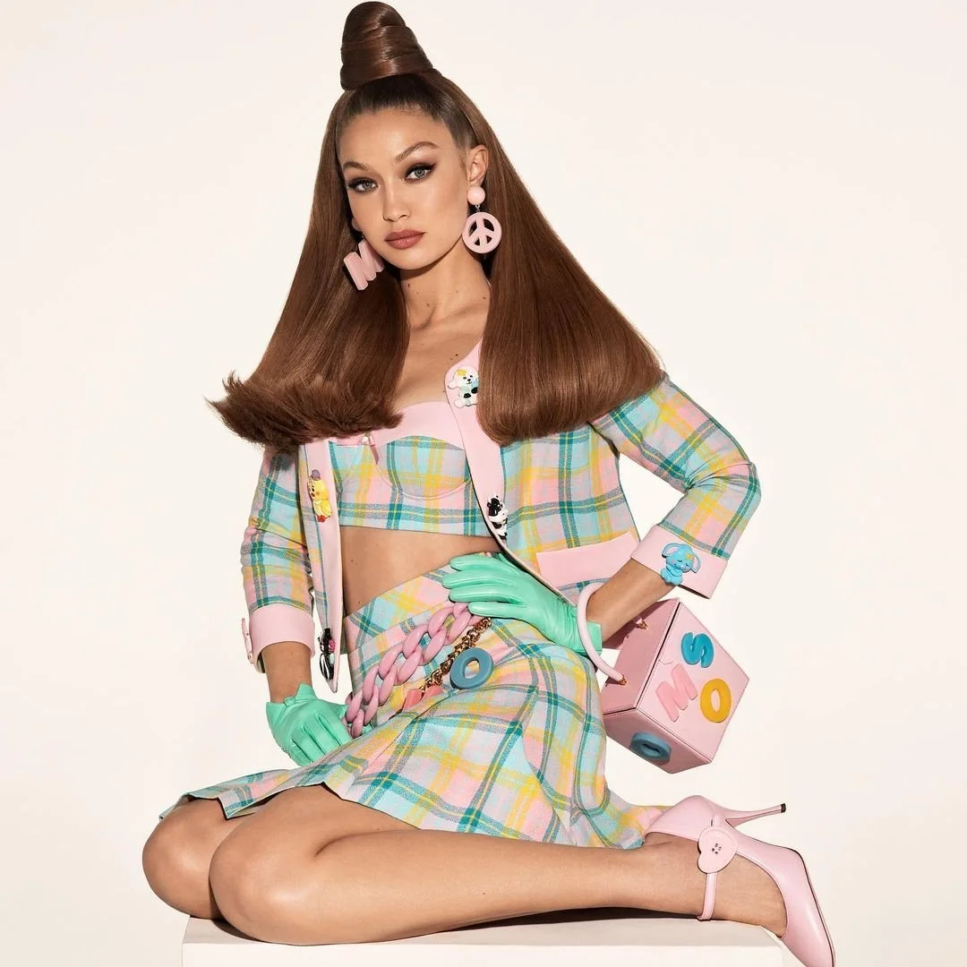 All sales star moschino